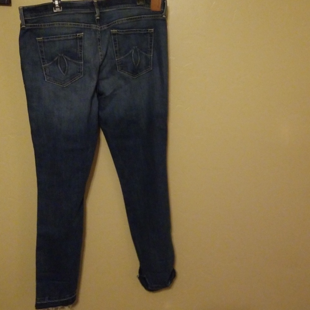 Jeans - Picture 2 of 2